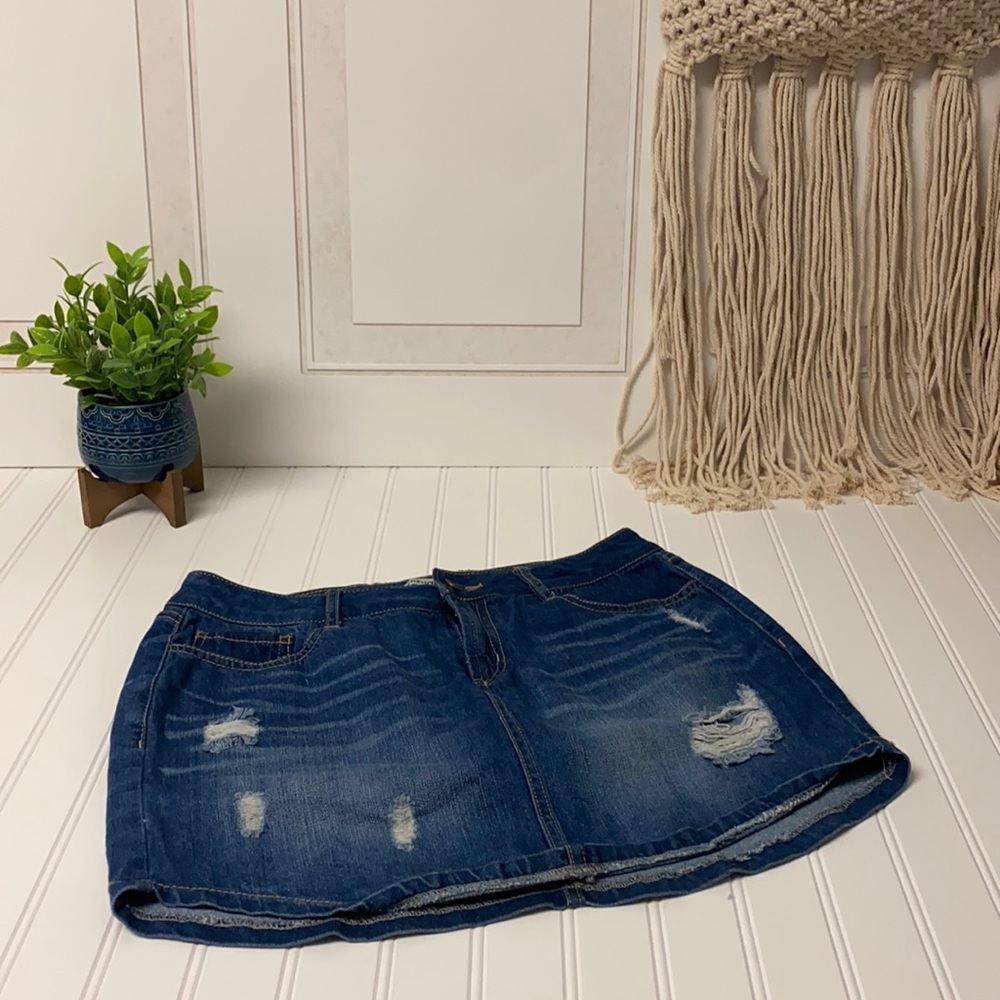 Refuge Distressed Dark Wash Mini Skirt